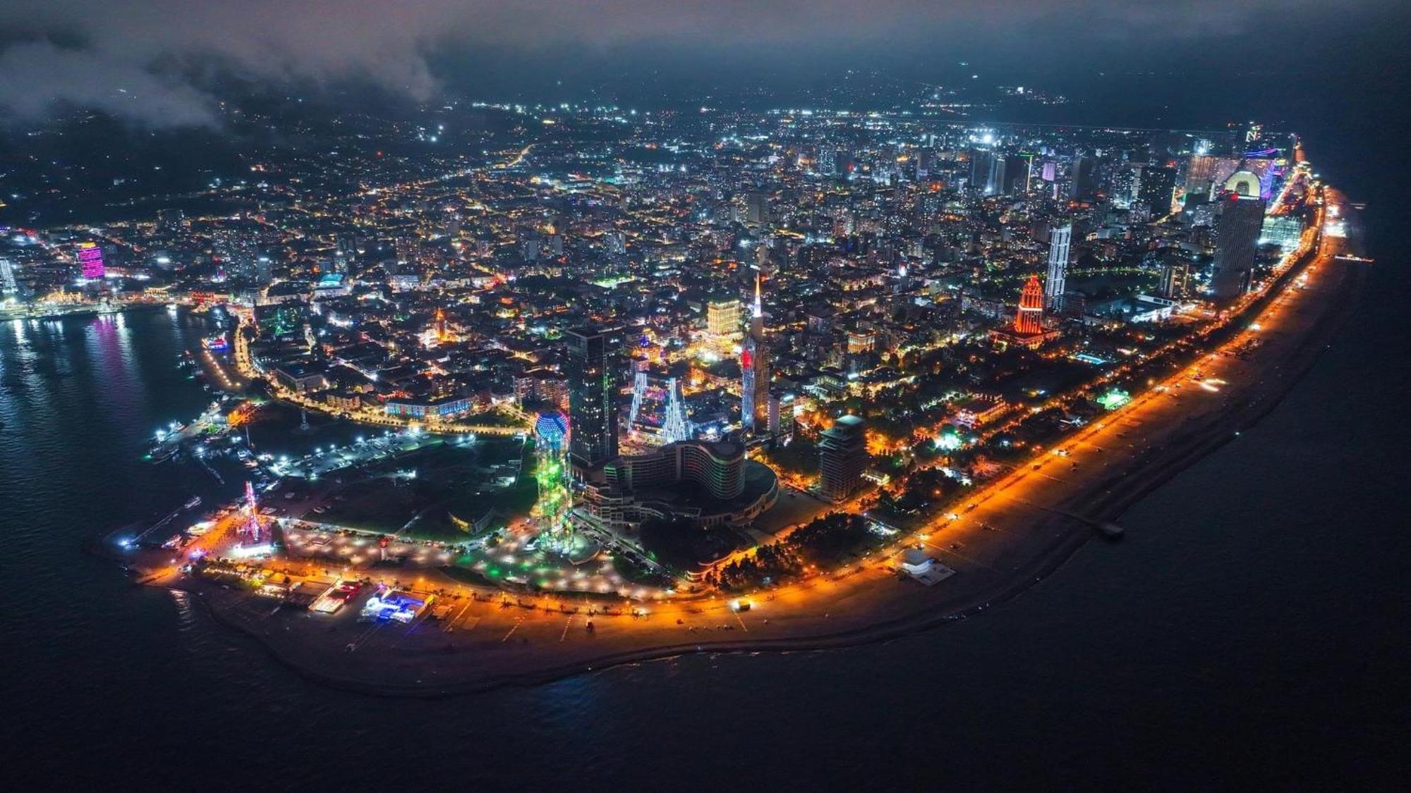 Panorama Sea View Central City Batumi & Aparthotel Exterior foto